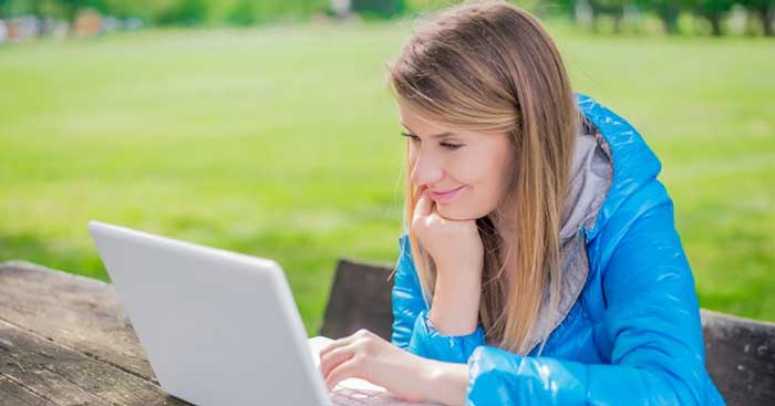 کار کردن با لپ تاپ