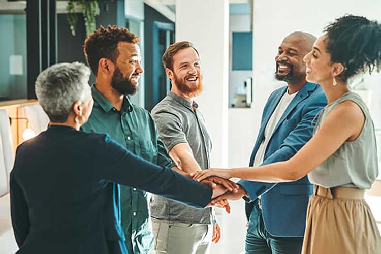 کار تیمی و همکاری